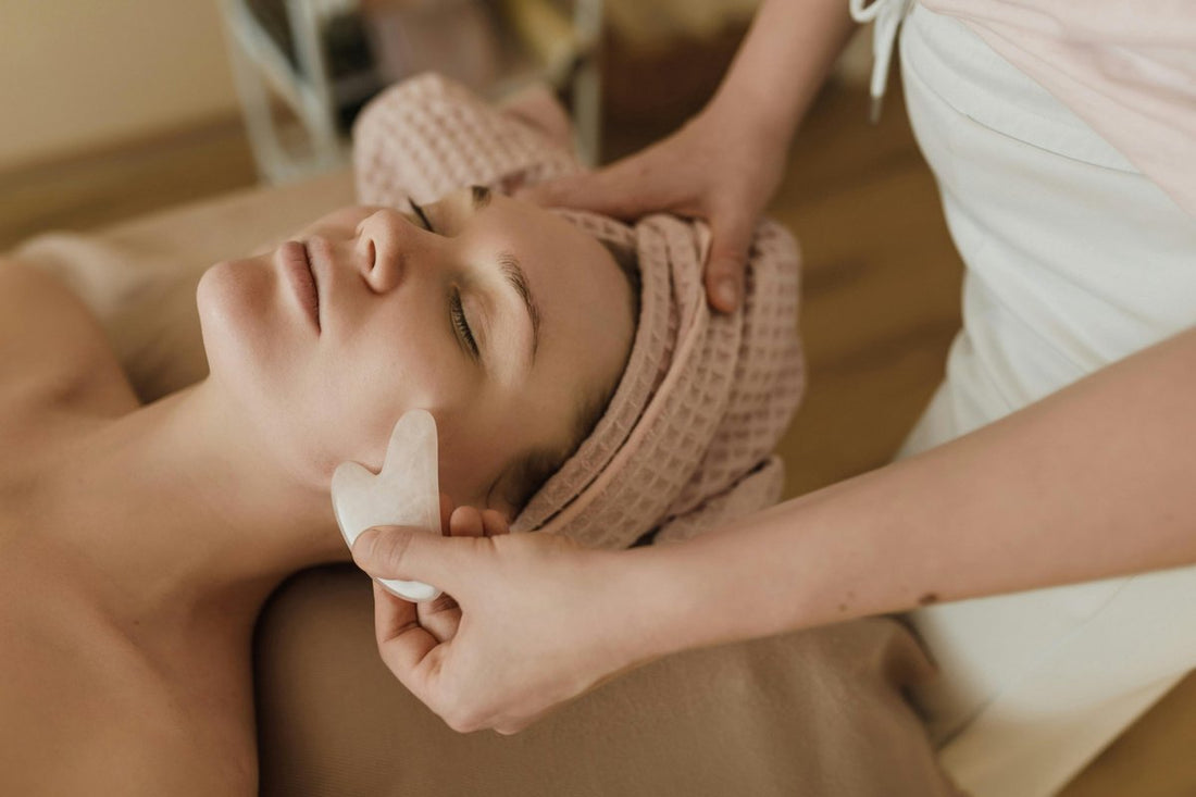 Comment utiliser une brosse lymphatique visage — drainage facial GlowSculpt Nalyea