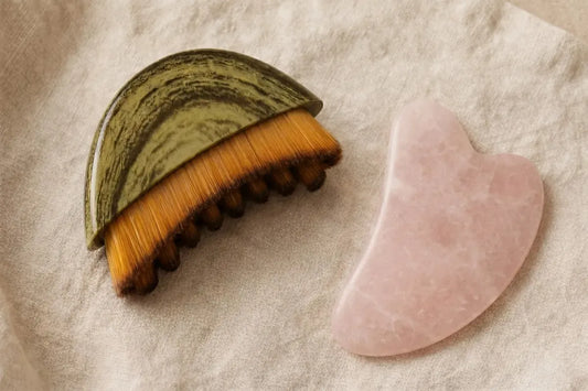 Brosse lymphatique visage et gua sha pour le drainage facial